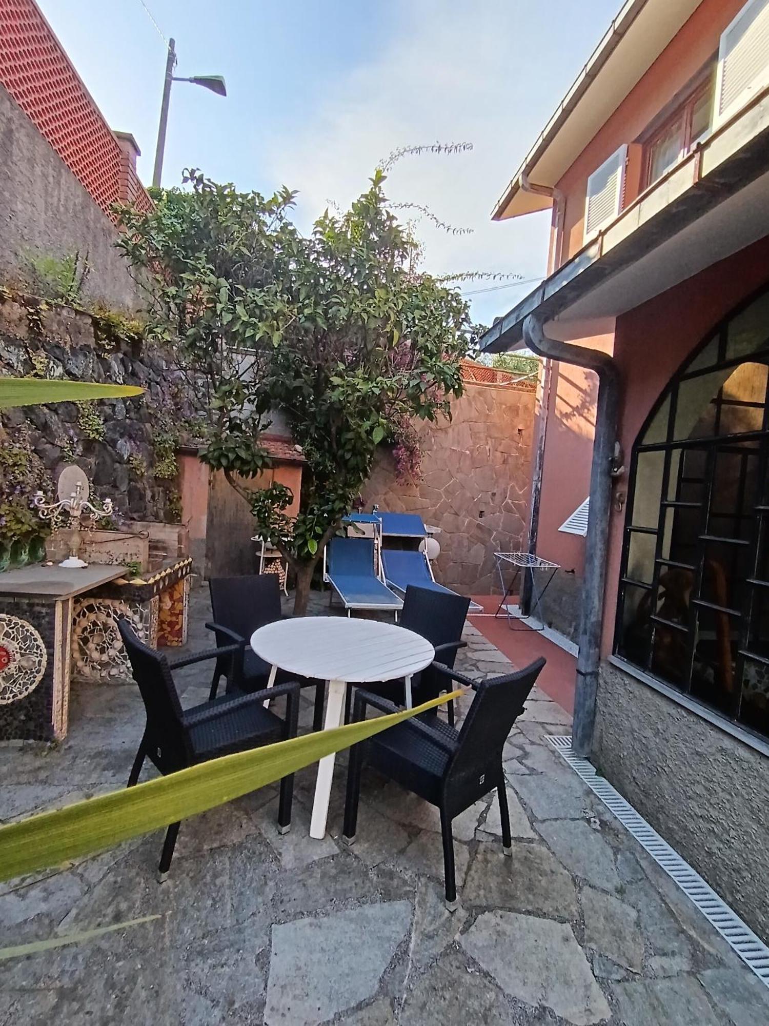 Casa Vancanza Sciamandola 레반토 외부 사진