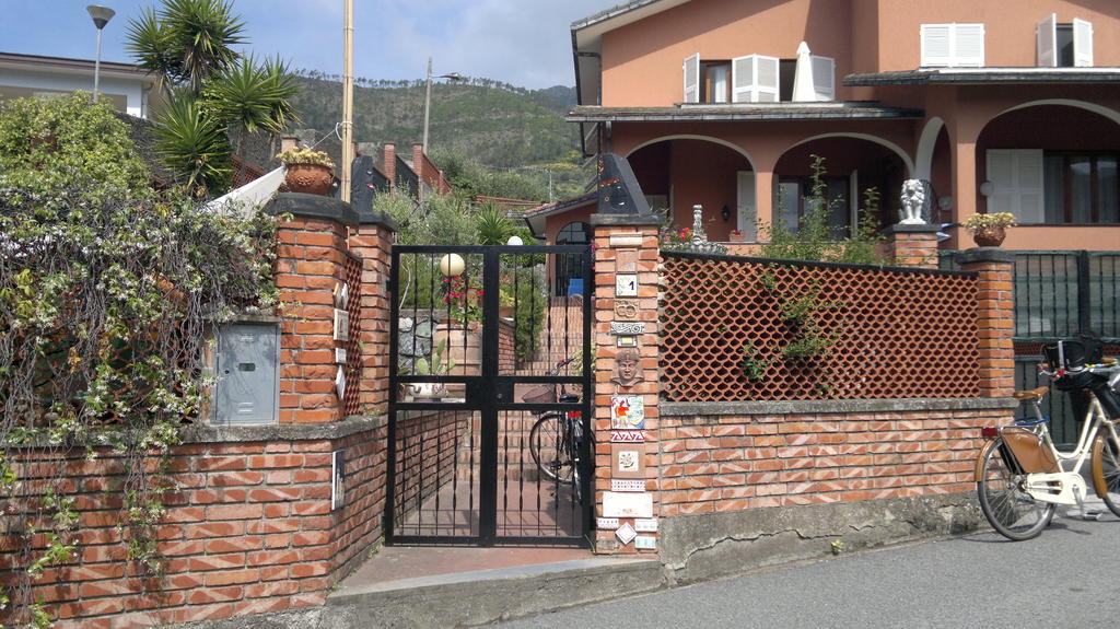 Casa Vancanza Sciamandola 레반토 객실 사진