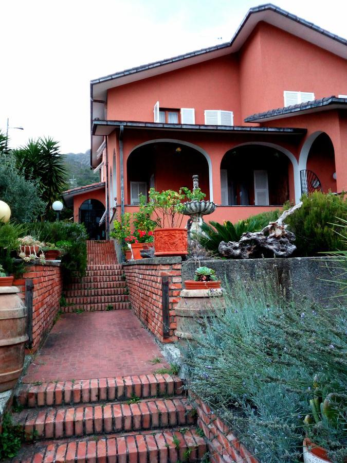 Casa Vancanza Sciamandola 레반토 외부 사진